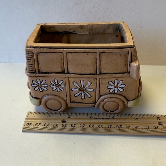 Flower Power Tan Thick Strong Plastic Bus Planter with White Floral Design - Picture 9 of 11